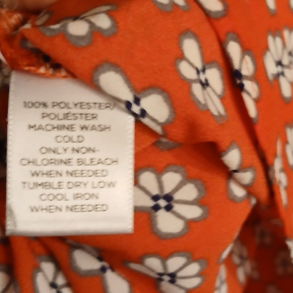 LOFT Sleeveless Patterned Blouse - Picture 8 of 8